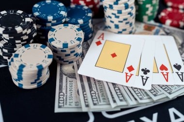 Live Sic Bo Dadu table with dealer and dice dome on gajah55